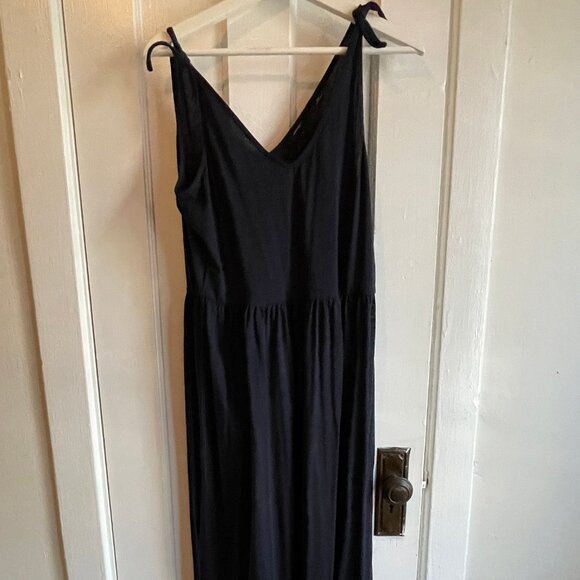 Vero Moda Dresses & Skirts - Maxi navy blue dress with adjustable straps size M, fits like L/XL